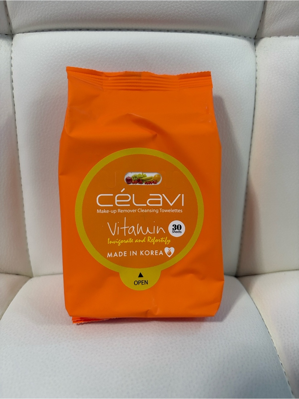 Célavi Vitamin Makeup Remover Cleansing Towelettes — Orange